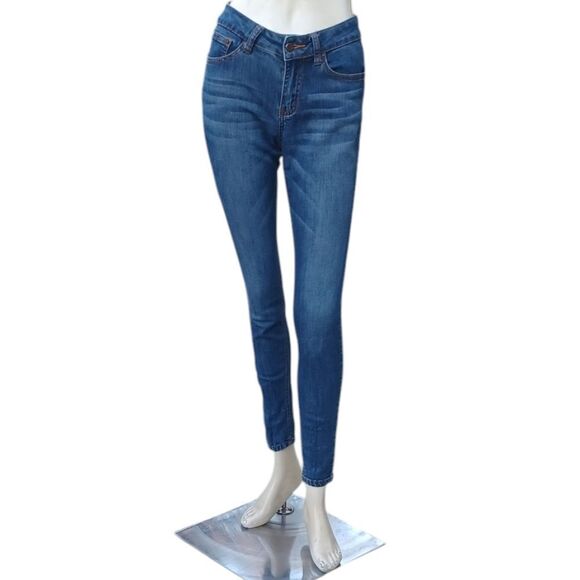 Hammer Jeans Denim - 8129....Hanmer Skinny Jeans Size 3, W24" 28"Inseam 8"Rise